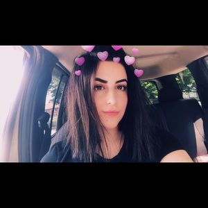 Meet your Posher, Brittney